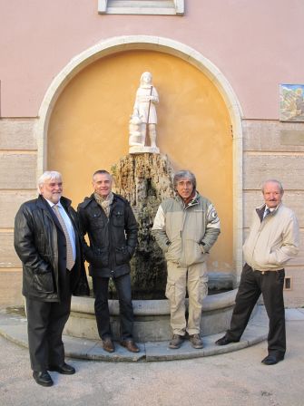 Pose de la nouvelle statue de Saint Gens le 05 décembre 2012, déc. 2012 Pose de la nouvelle statue de Saint Gens le 05 décembre 2012