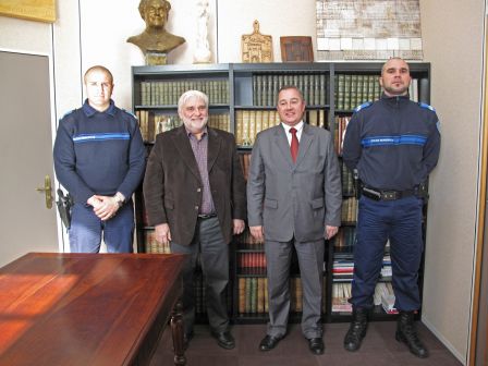 Antoine Bonillo, Commissaire de la Police Nationale de Carpentras et les 2 agents de la Police Municipale, fév. 2013 Antoine Bonillo, Commissaire de la Police Nationale de Carpentras et les 2 agents de la Police Municipale