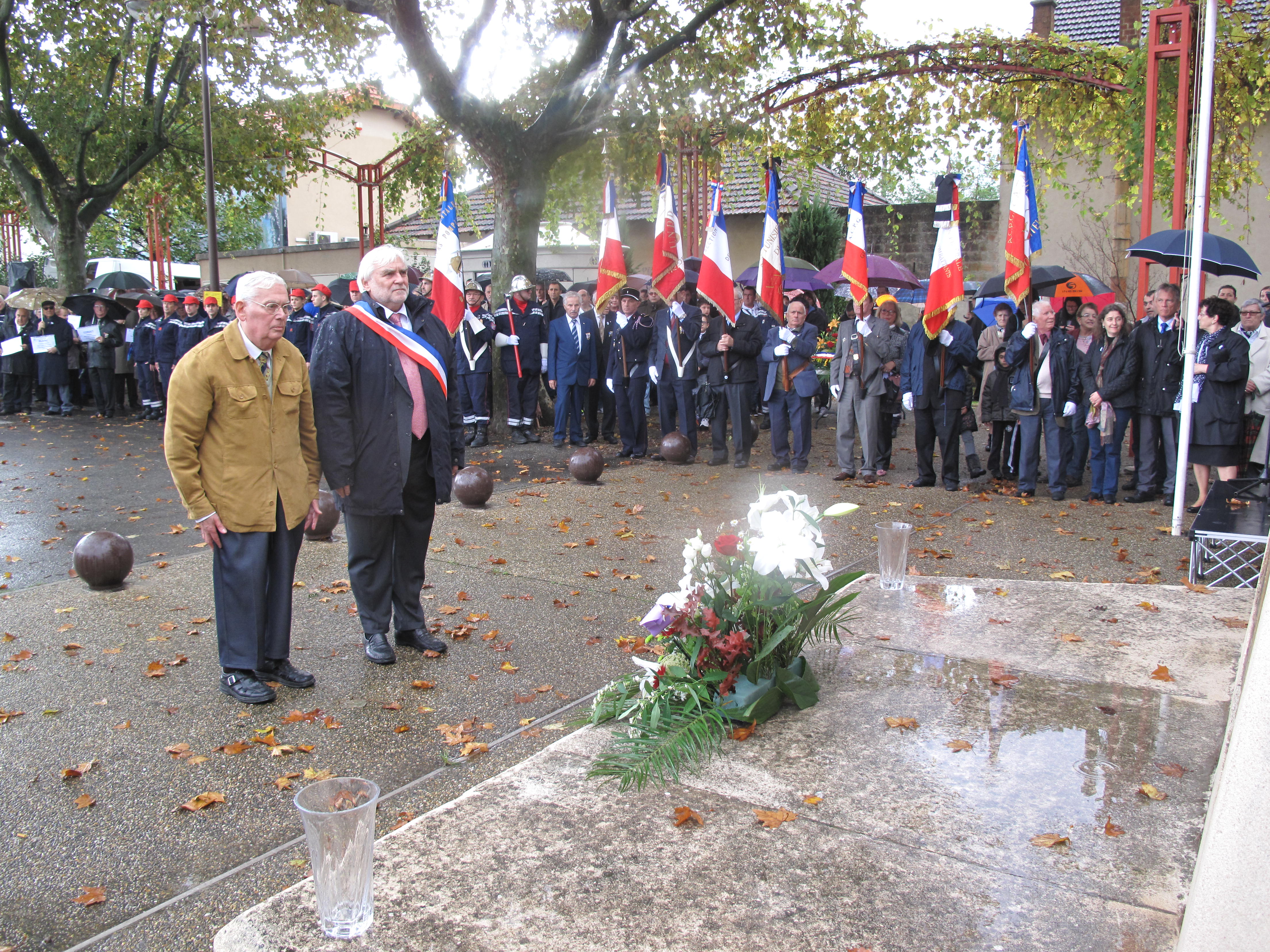 Celebration_du_11_novembre.JPG, nov. 2014 Celebration_du_11_novembre.JPG