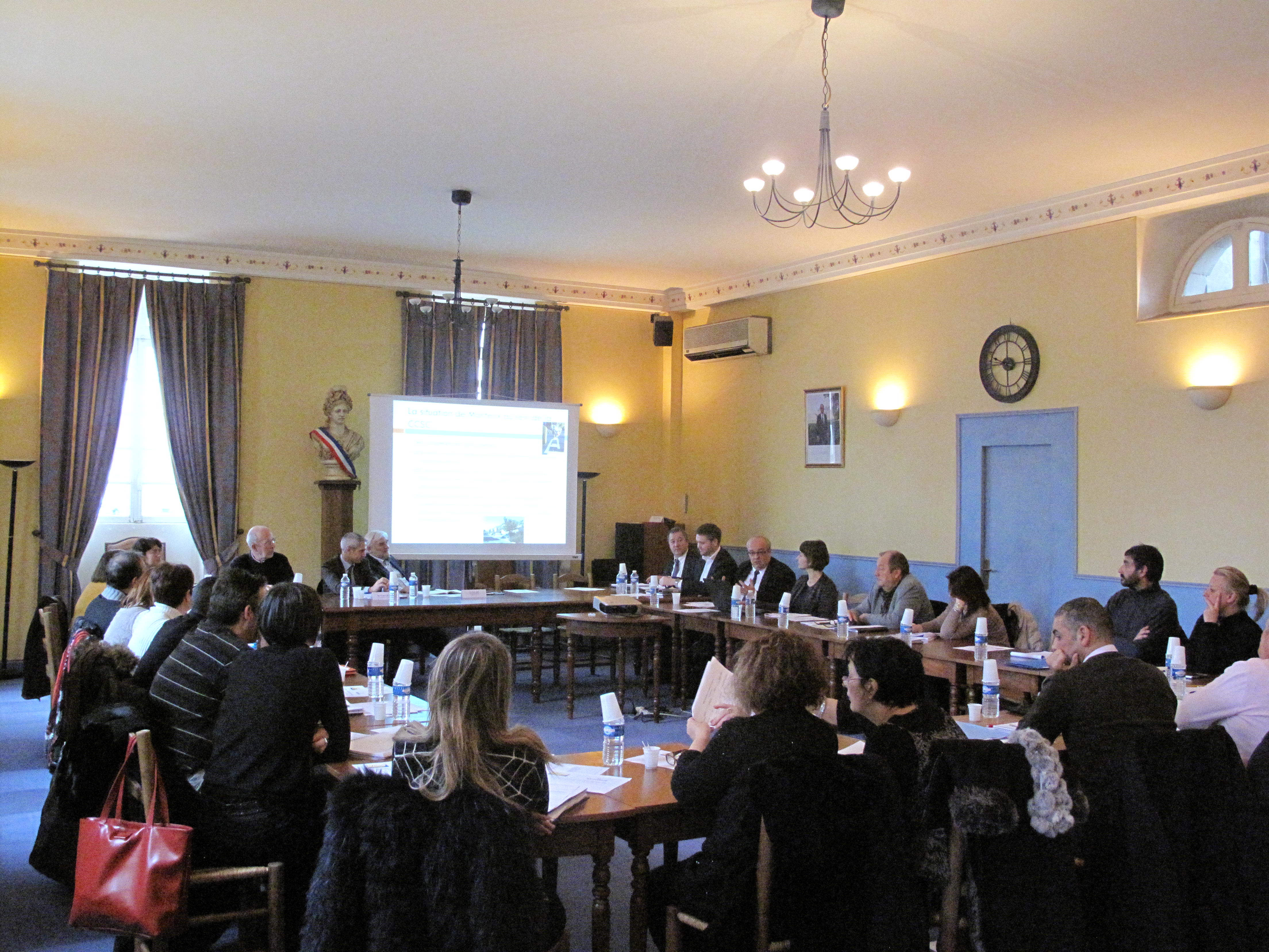 Comite_de_pilotage__COPIL__de_la_politique_de_la_ville_-_5_fevrier_2015.jpg, fév. 2015 Comite_de_pilotage__COPIL__de_la_politique_de_la_ville_-_5_fevrier_2015.jpg