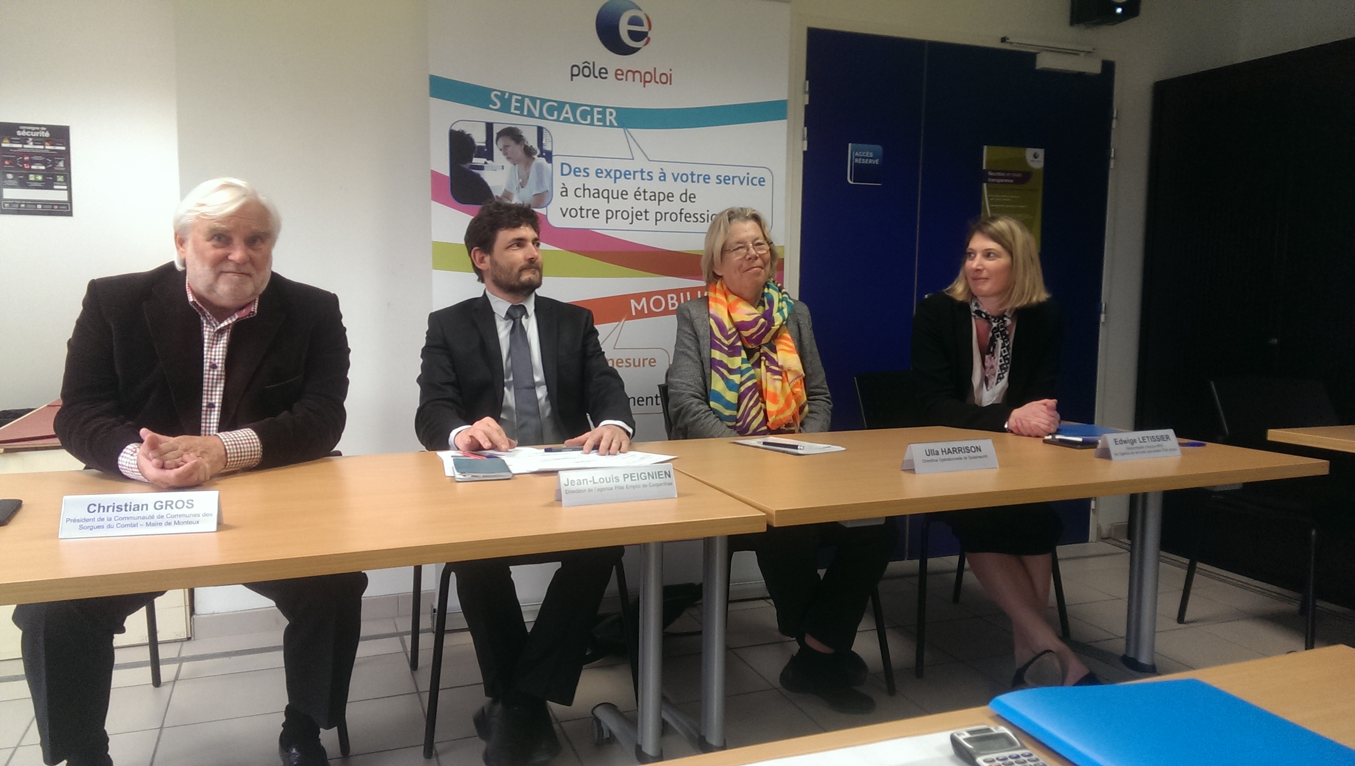 Conference_de_presse_-_Emploi_Splashworld_-_16_04_15.jpg, avr. 2015 Conference_de_presse_-_Emploi_Splashworld_-_16_04_15.jpg