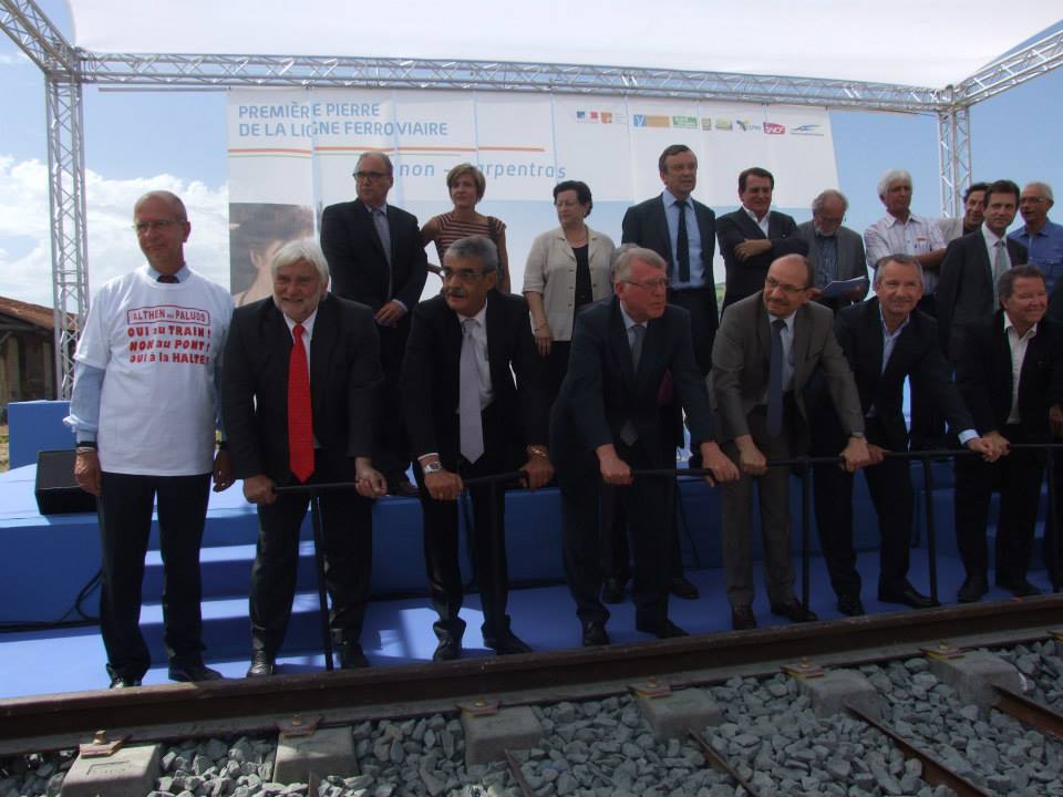 Pose de la première pierre de la ligne Avignon-Carpentras 17 06 13, juin 2013 Pose de la première pierre de la ligne Avignon-Carpentras 17 06 13