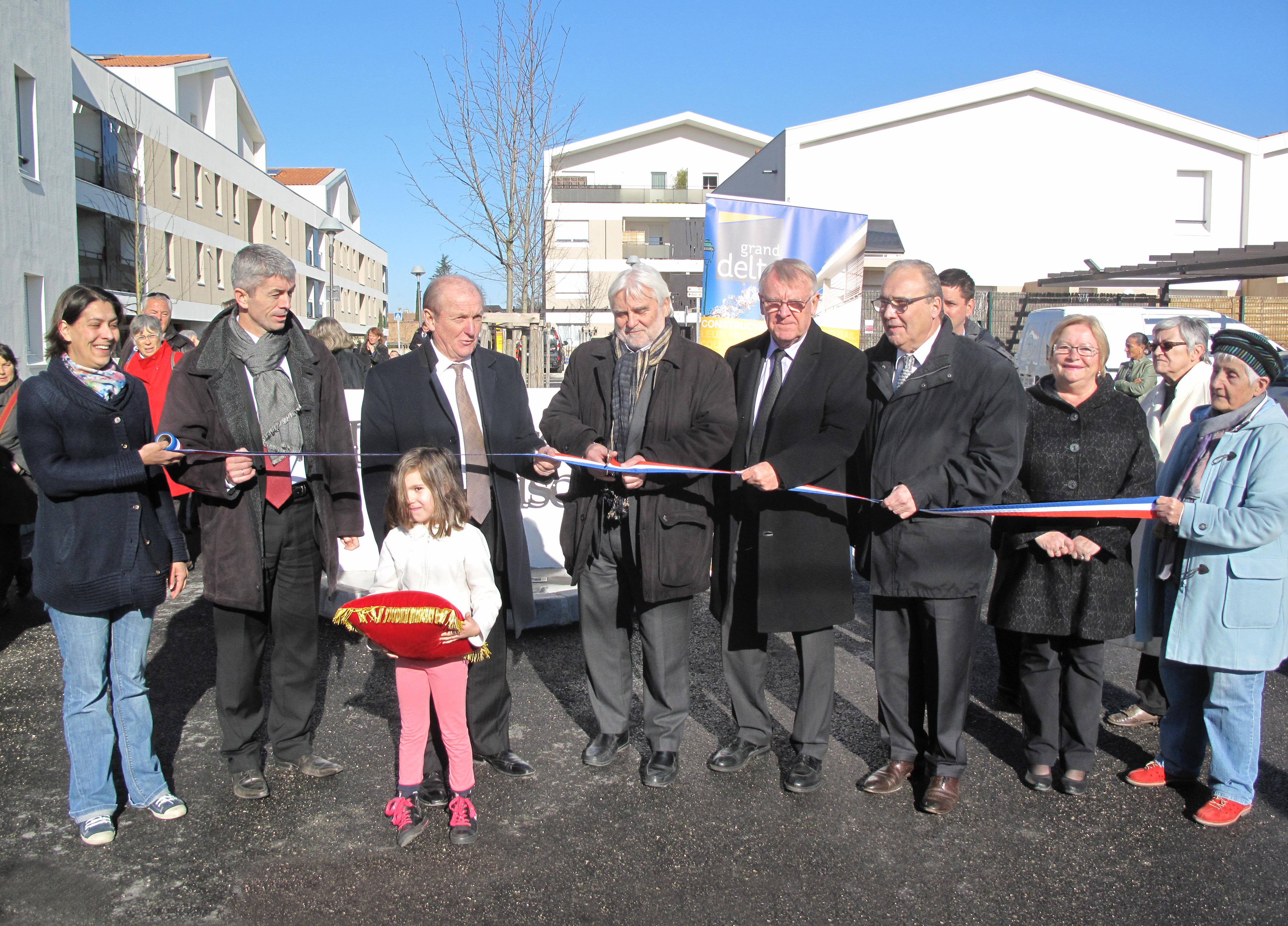 Inauguration_de_la_residence_l_Hibiscus_-_30_01_15.jpg, fév. 2015 Inauguration_de_la_residence_l_Hibiscus_-_30_01_15.jpg
